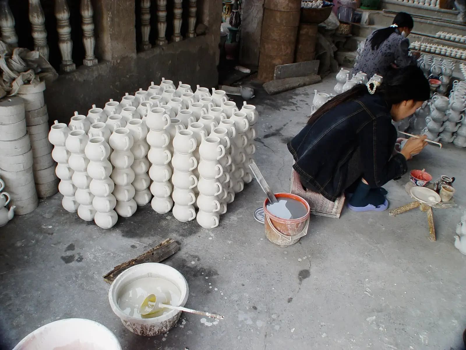 Xưởng gốm Bát Tràng